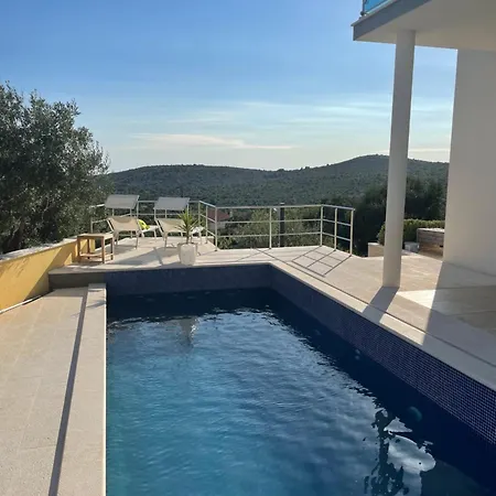 Oliwa Apartment Vinišće