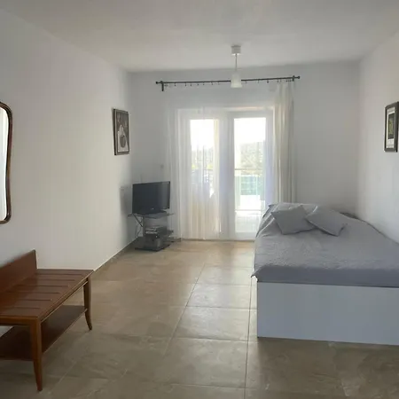 Apartment Oliwa Vinišće
